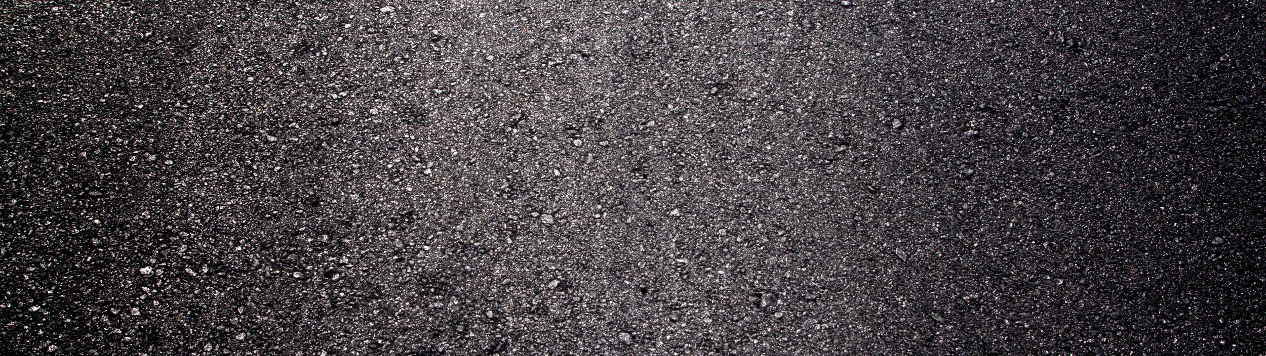professional asphalt paving team