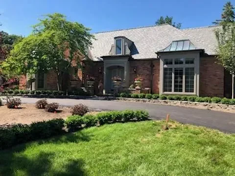 Sealcoating & Maintenance